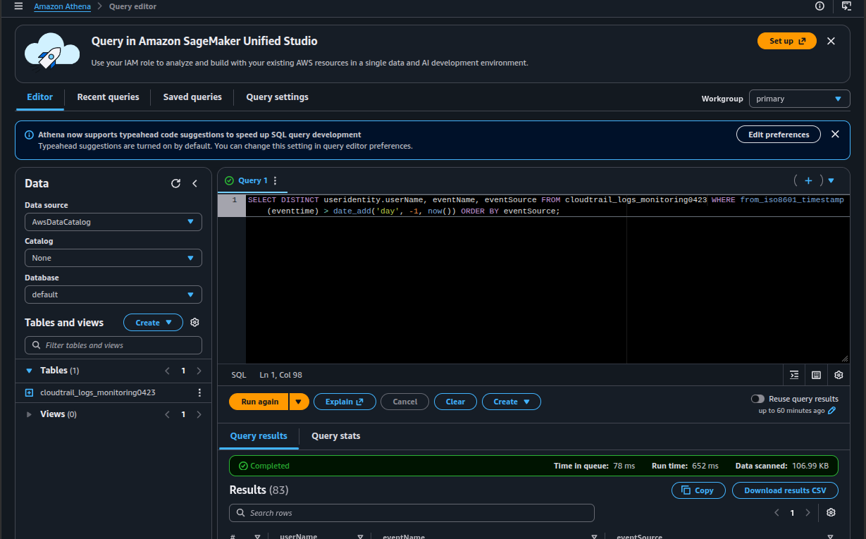 Athena query editor running the DISTINCT users query